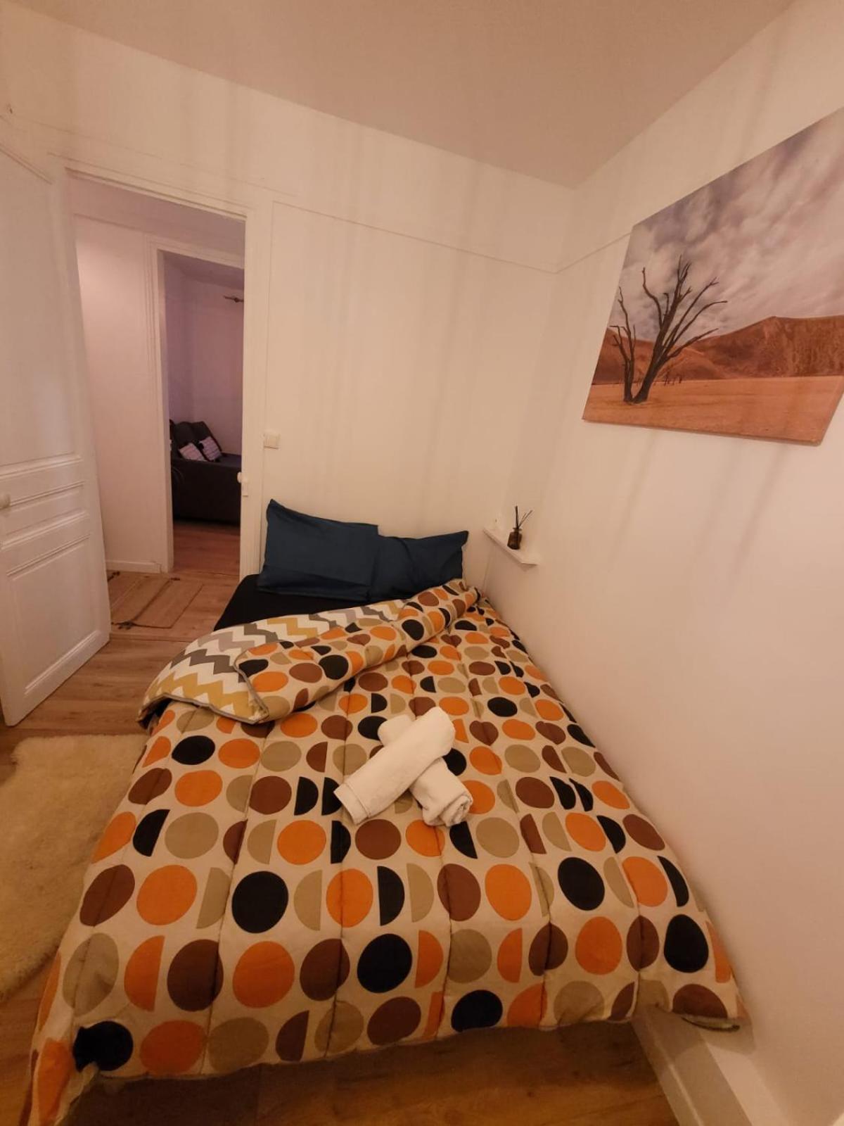 פריז Charmant Appartement Pres De Montmartre 2 מראה חיצוני תמונה